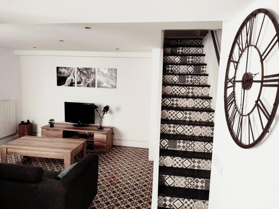 Superbe Maison Renovee Avec Agreable Jardin Sainte-Catherine  エクステリア 写真